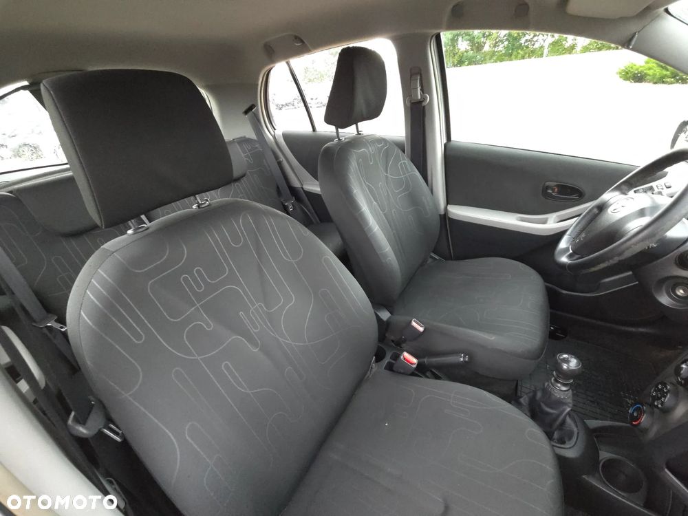 Toyota Yaris 1.4 D-4D Luna EU5 - 17