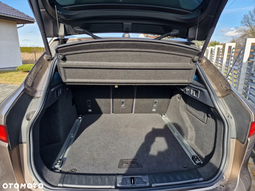 Jaguar F-Pace 20d AWD R-Sport - 23