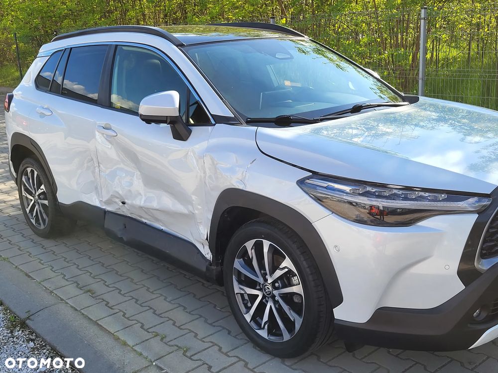 Toyota Corolla Cross 2.0 Hybrid Premiere Edition AWD - 32