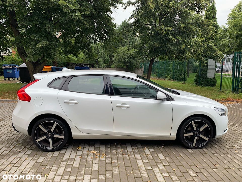 Volvo V40 - 20