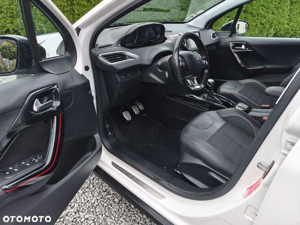 Peugeot 2008 - 16