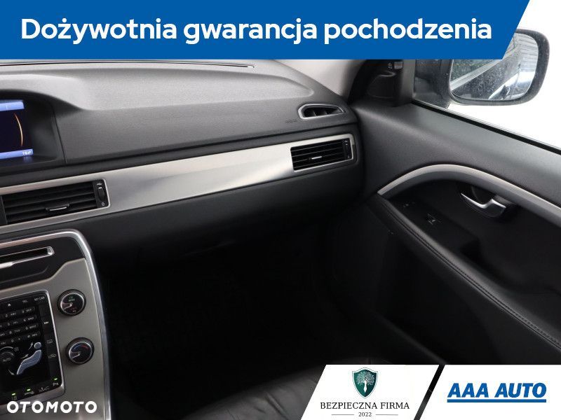 Volvo XC 70 - 10
