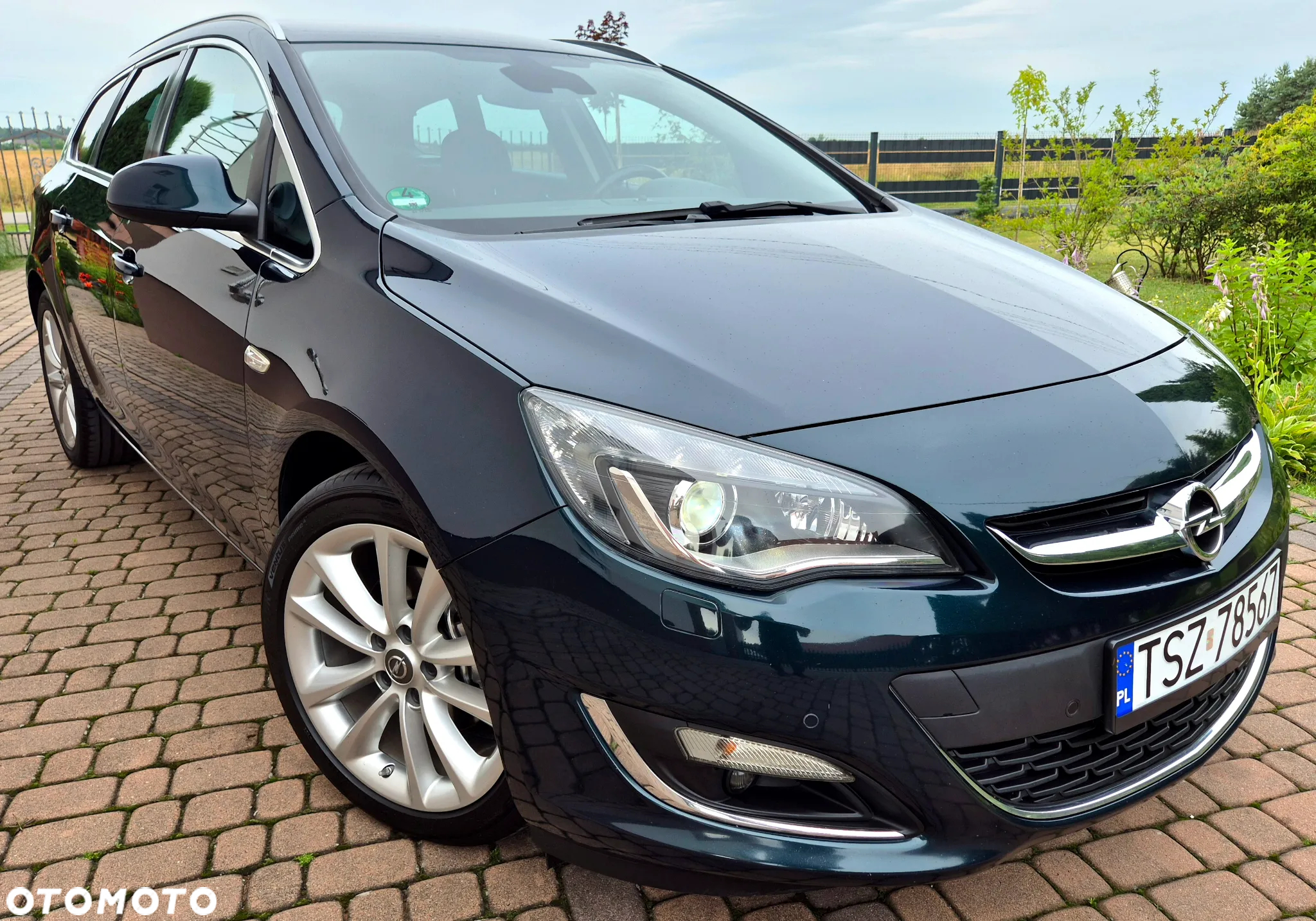 Opel Astra 2.0 CDTI Exklusiv - 16