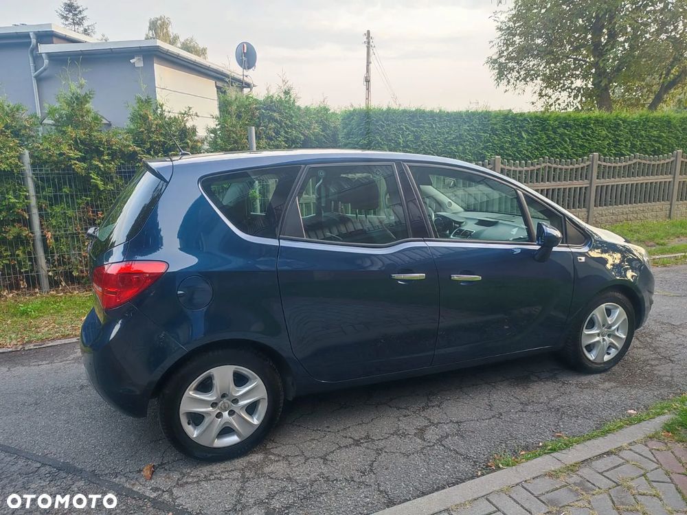 Opel Meriva - 12