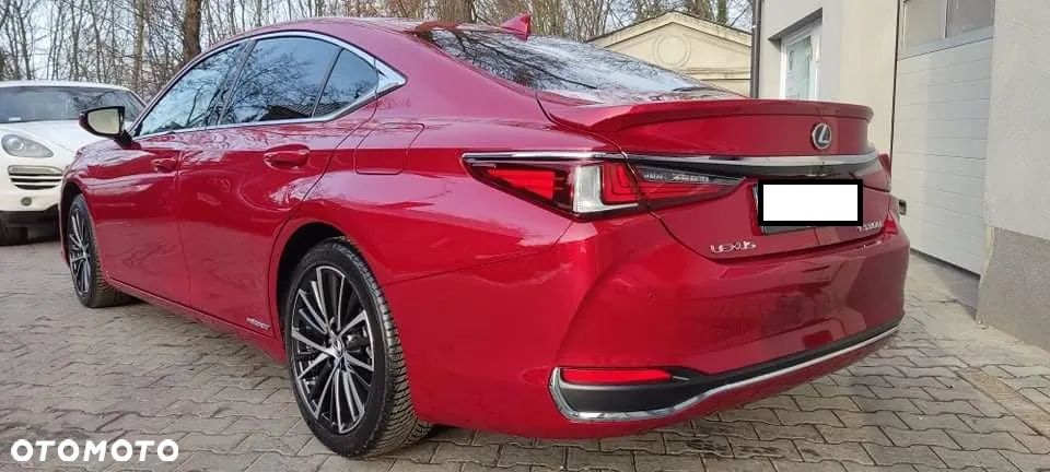 Lexus ES 300h Business Edition + - 4