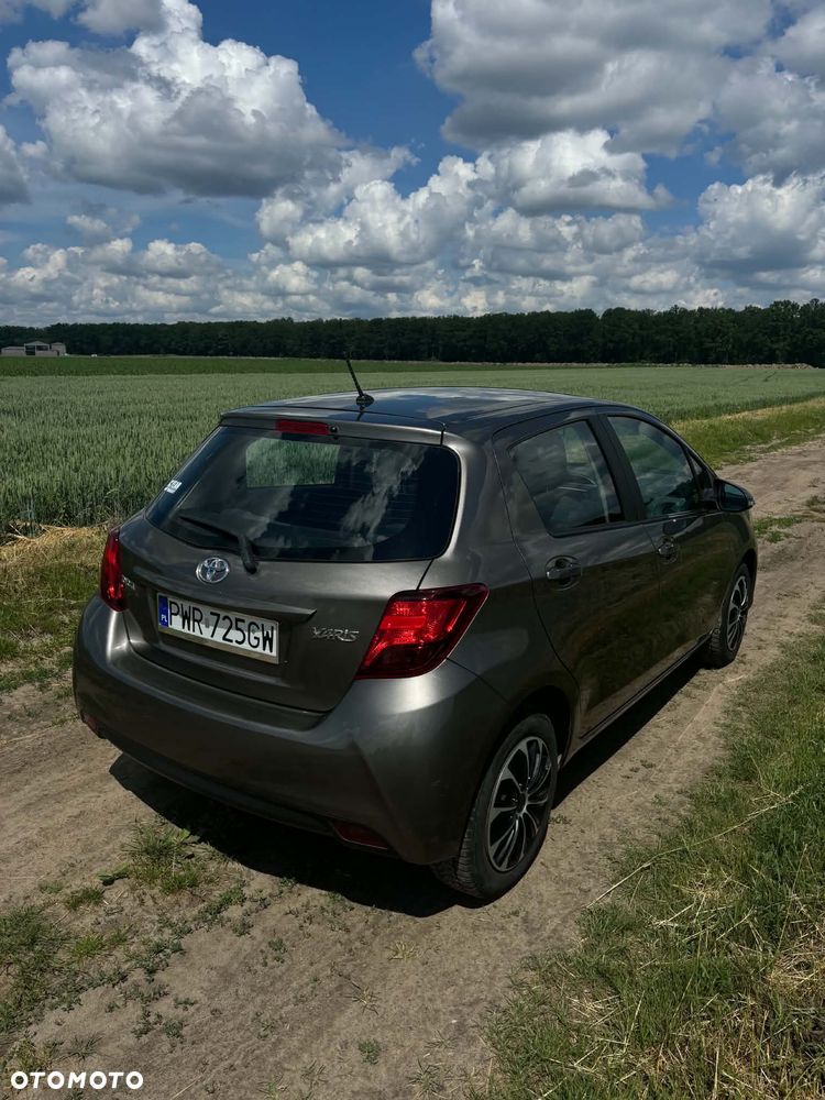 Toyota Yaris 1.33 Active EU6 - 7