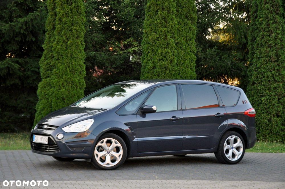 Ford S-Max - 11