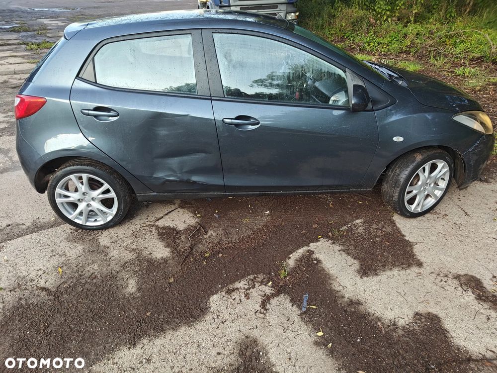 Mazda 2 1.3 Exclusive - 3