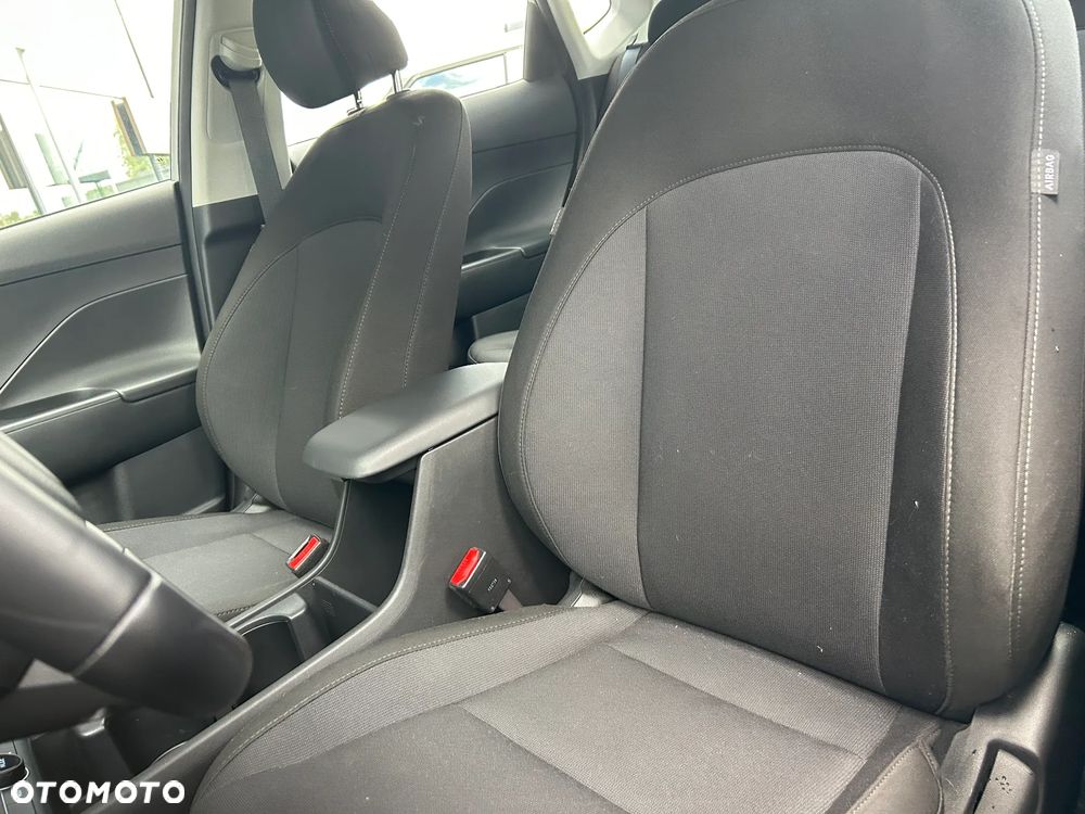 Hyundai Kona 1.6 GDI Hybrid Smart DCT - 13