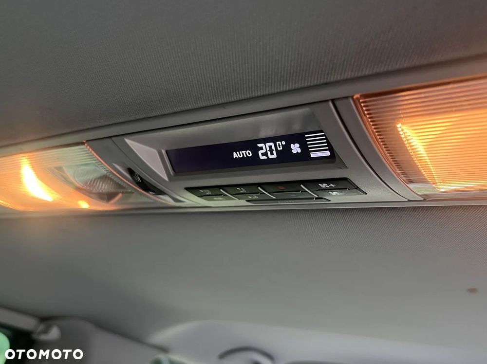 Volkswagen Caravelle L2 Comfortline - 24