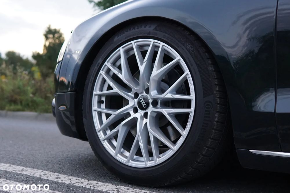 Audi A8 - 11