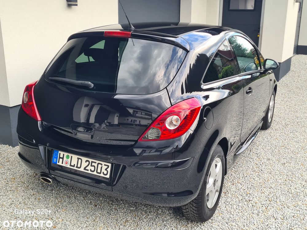 Opel Corsa 1.4 16V Satellite - 8