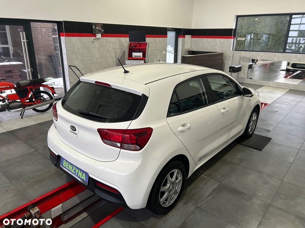 Kia Rio 1.2 Business Line - 8