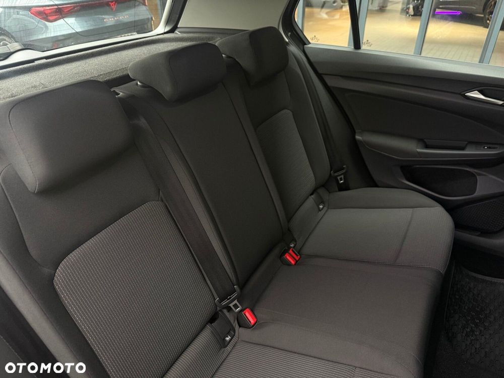 Volkswagen Golf - 16