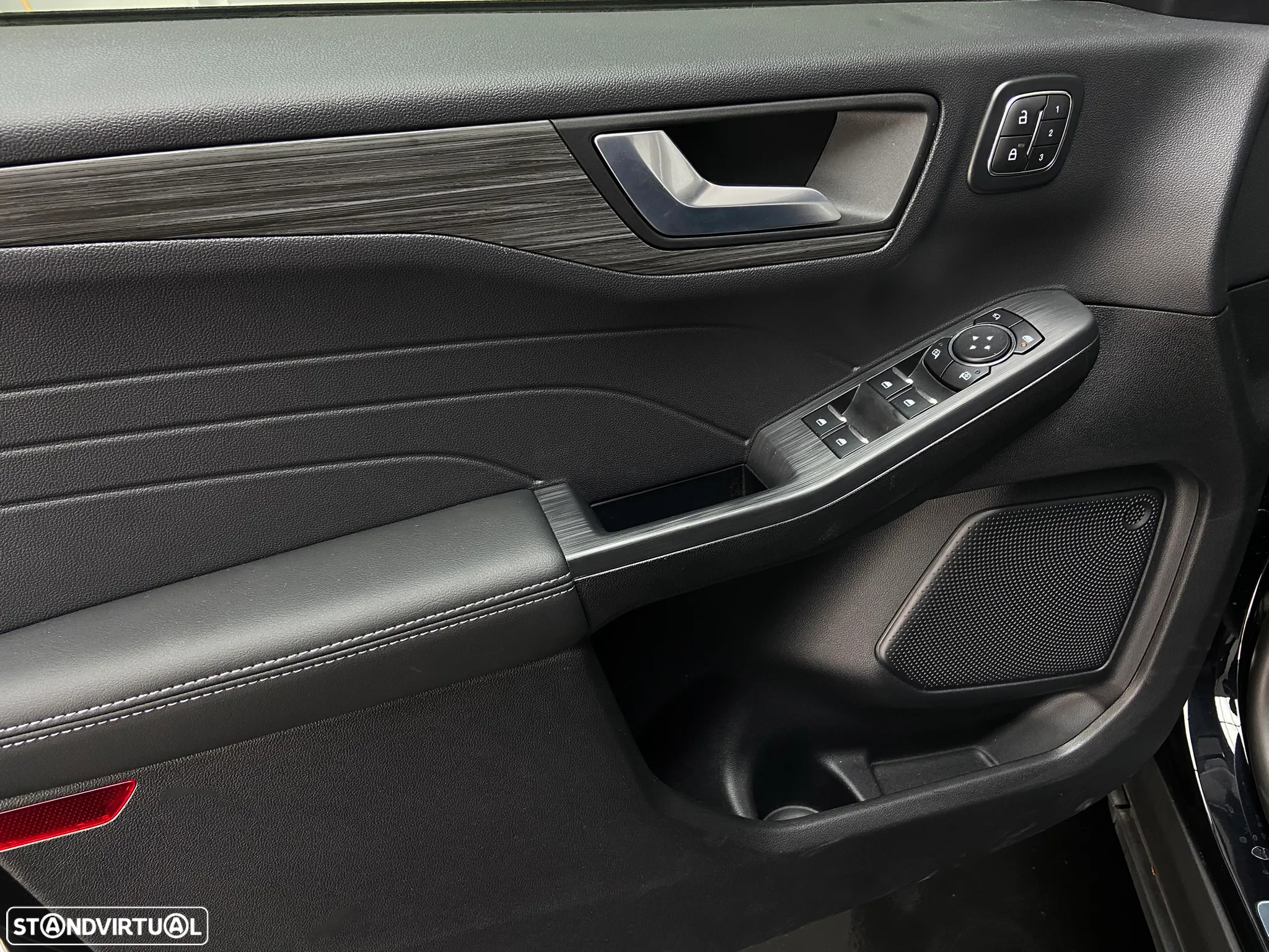 Ford Kuga 2.5 PHEV Active X - 7