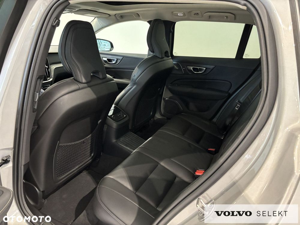 Volvo V60 - 25