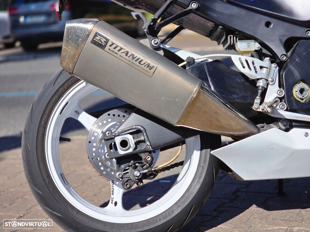 Suzuki GSX-R 1000 K5 - 6