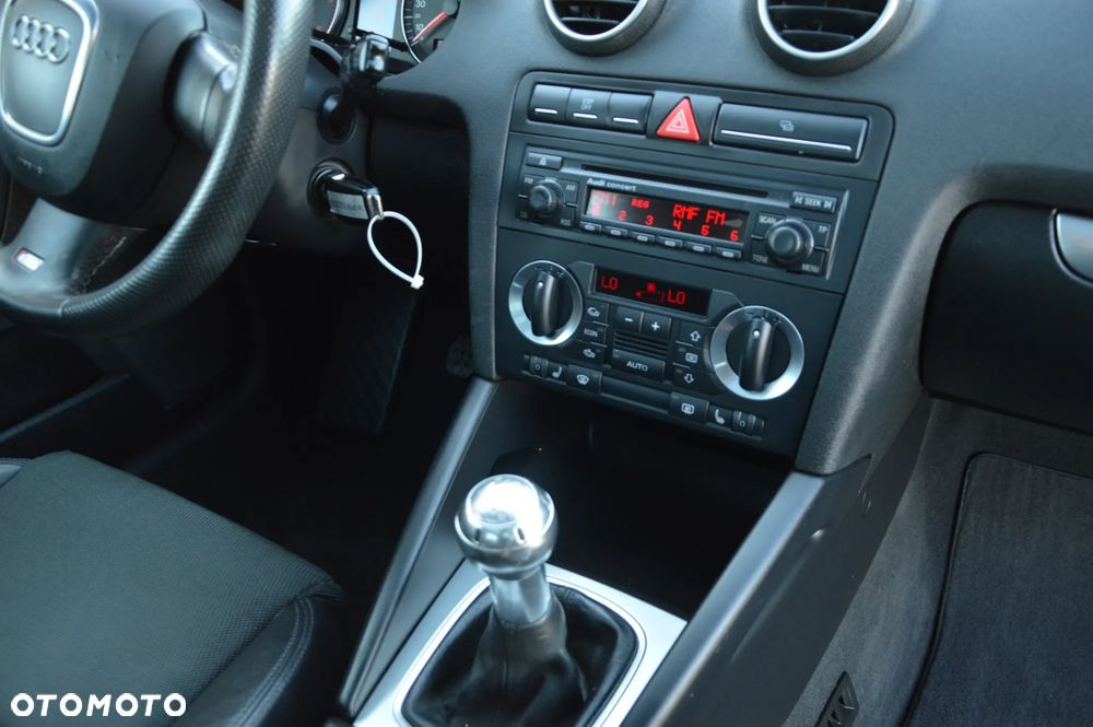 Audi A3 Sportback 2.0 TDI S line Sportpaket plus - 15