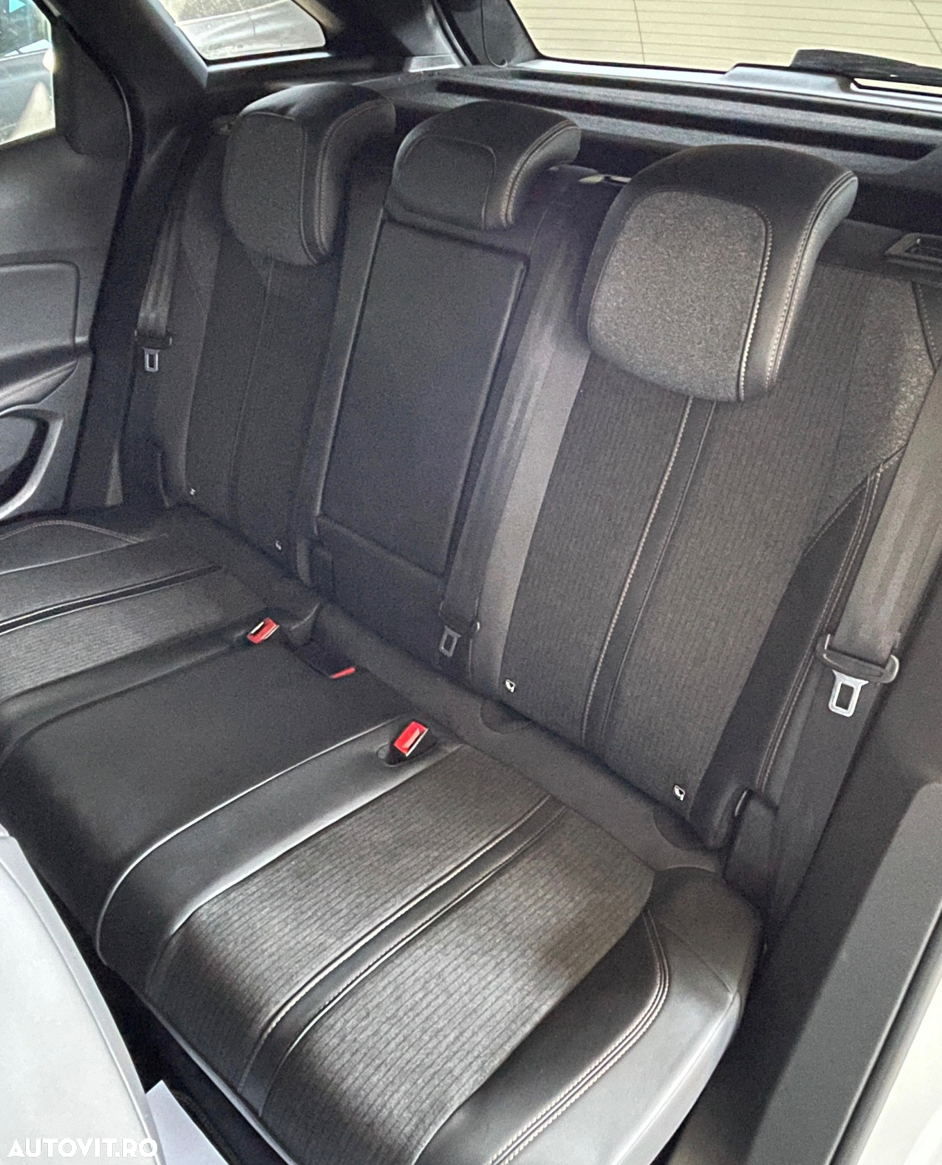Peugeot 3008 1.2 PureTech Turbo S&S EAT6 GT-Line - 25