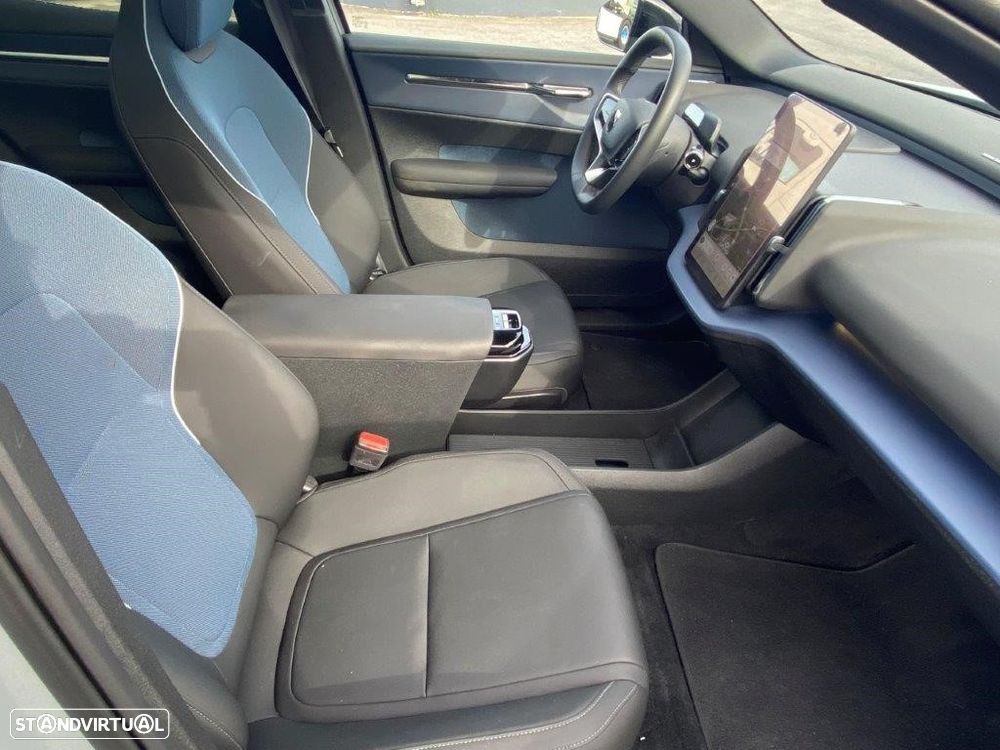 Volvo EX30 69 kWh Twin Motor Ultra - 10