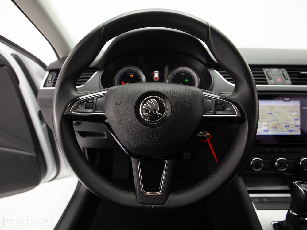 Skoda Octavia Break 2.0 TDI Ambition DSG - 16