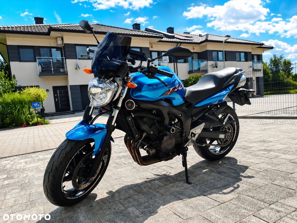 Yamaha FZ6 - 1