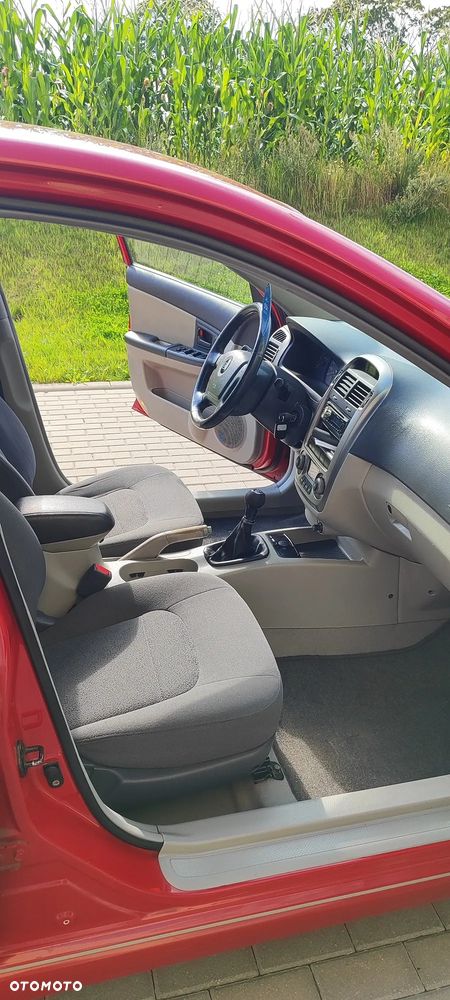 Kia Cerato - 19