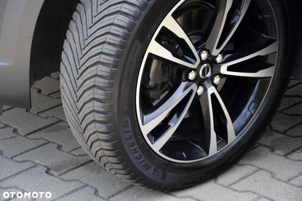 Volvo V90 Cross Country - 10