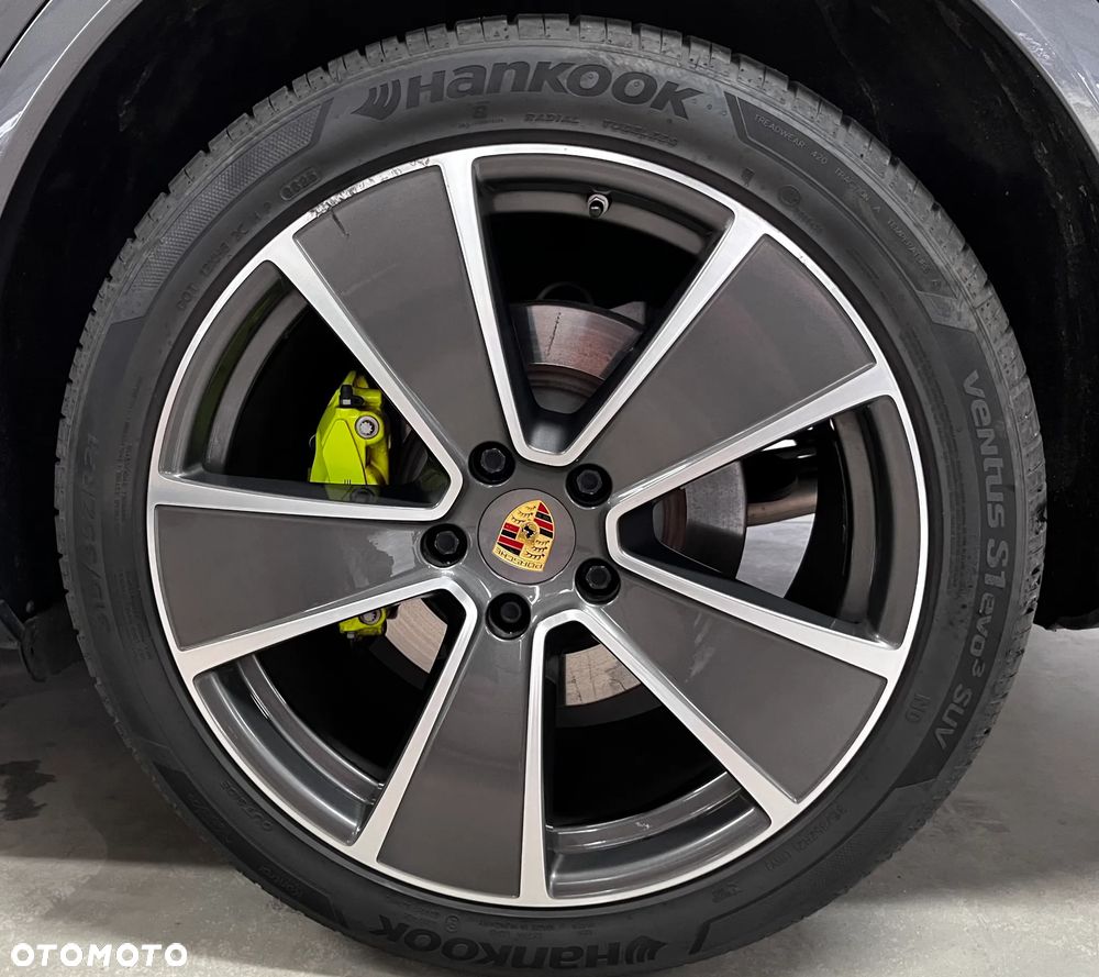 Porsche Cayenne E-Hybrid - 16