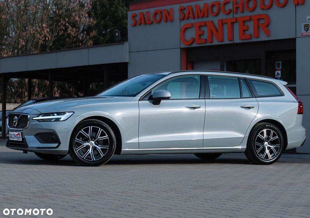 Volvo V60 B3 B DKG Momentum Pro - 37