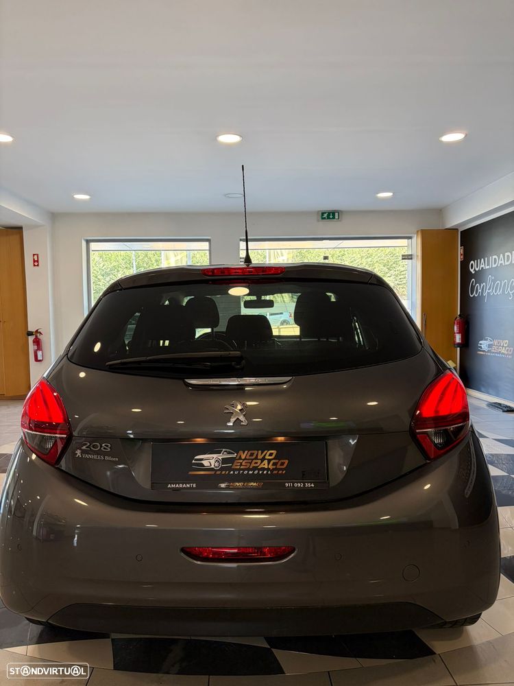 Peugeot 208 PureTech 82 Style - 5