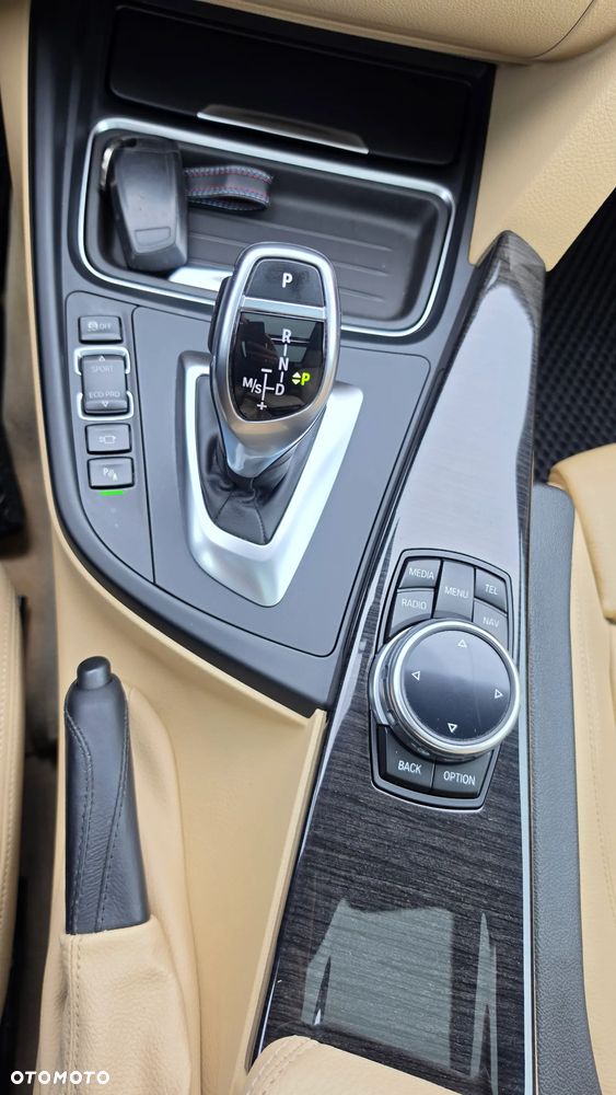 BMW 3GT 320d xDrive Luxury Line - 18