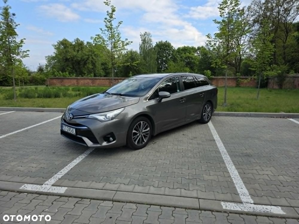 Toyota Avensis 1.8 Prestige MS - 2