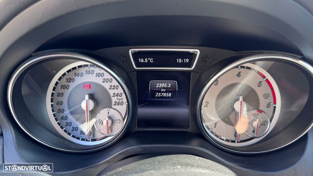 Mercedes-Benz CLA 200 CDI - 13