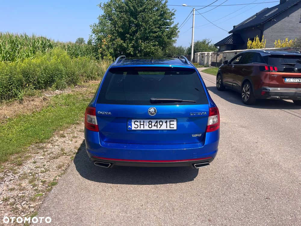 Skoda Octavia 2.0 TDI RS DSG - 8