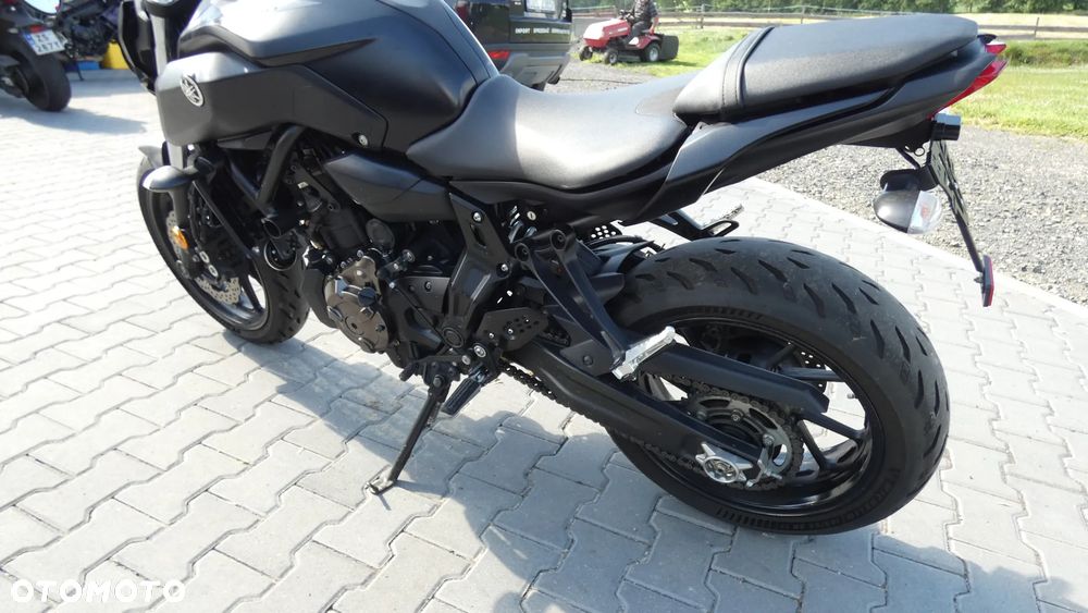 Yamaha MT - 6