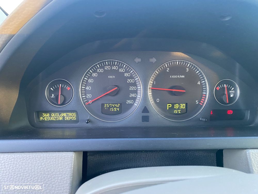 Volvo XC 90 2.4 D5 7L Executive - 12