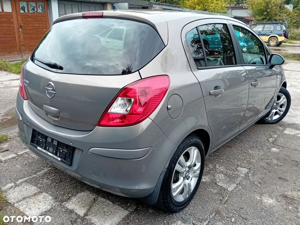 Opel Corsa 1.4 16V Color Elegance - 4