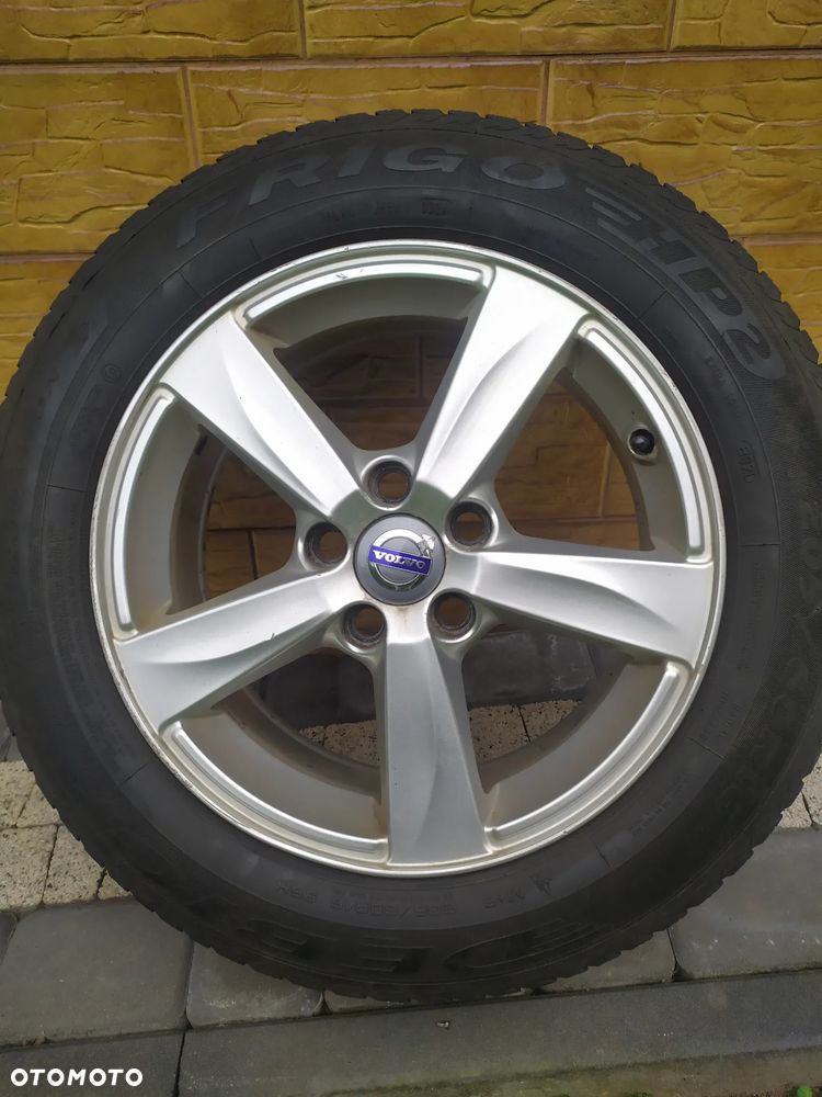 Volvo V40 Cross Country - 17
