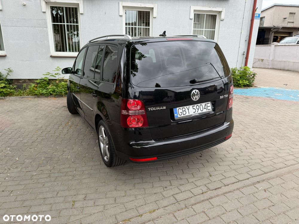 Volkswagen Touran 2.0 TDI Highline - 3