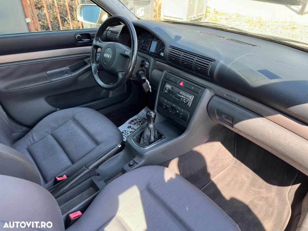 Audi A4 Avant 2.0 FSI - 22