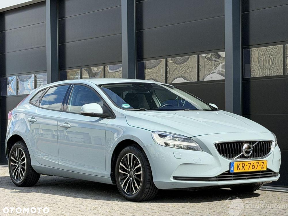 Volvo V40 D2 Drive-E Momentum - 40