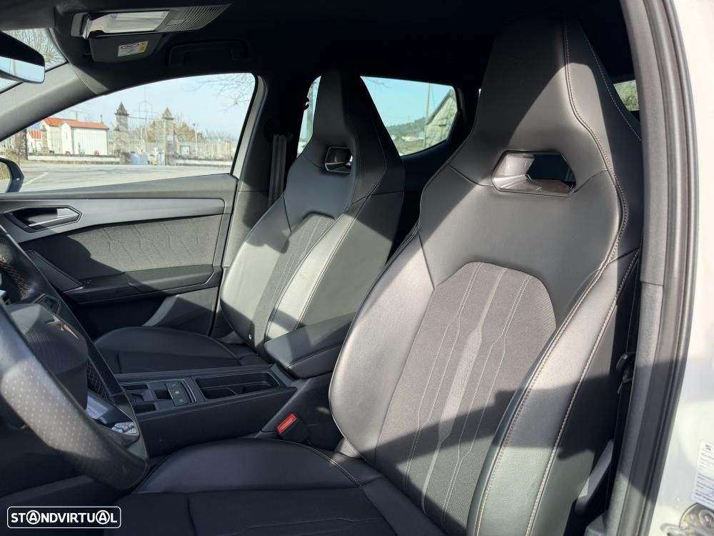 Cupra Leon 1.4 e-Hybrid VZ DSG - 9