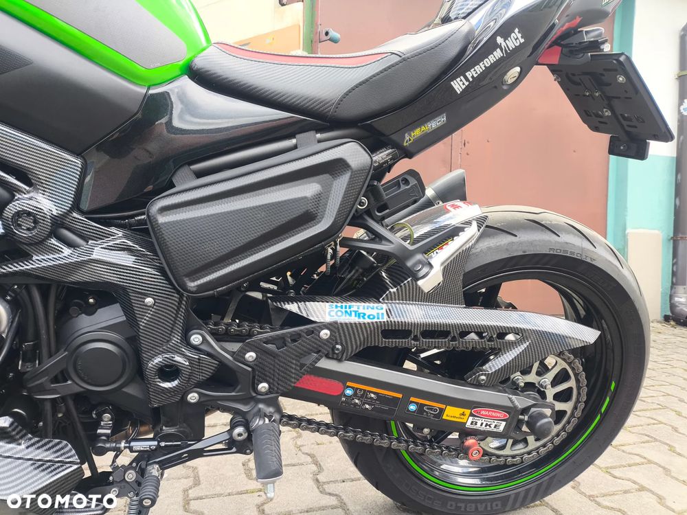 Kawasaki Z 900 - 11