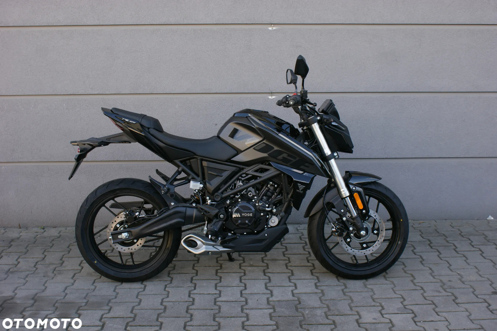 VOGE R125 - 6