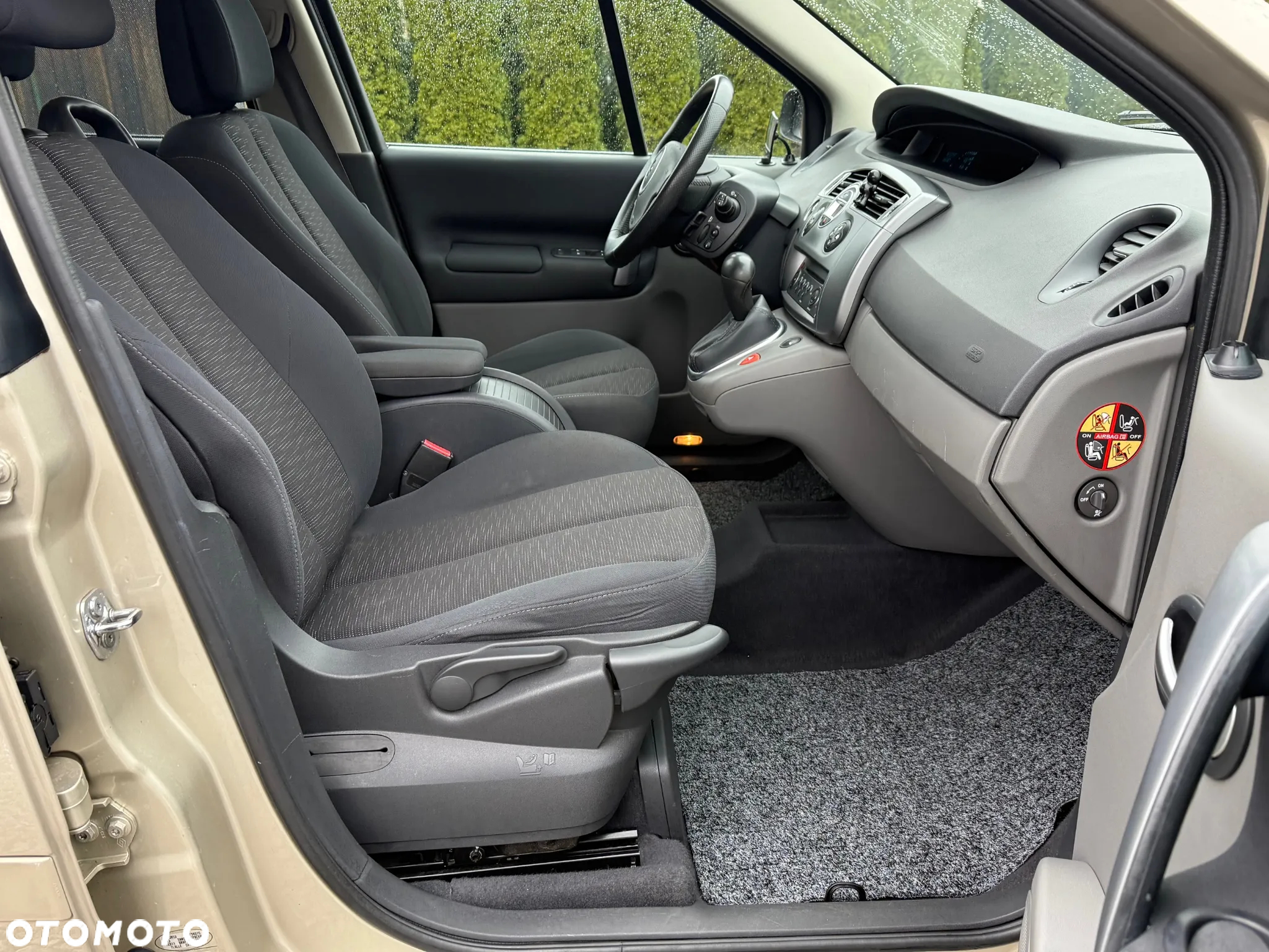 Renault Scenic 2.0 16V Dynamique - 14