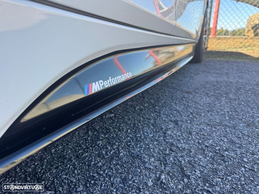 BMW 318 d Pack M - 52