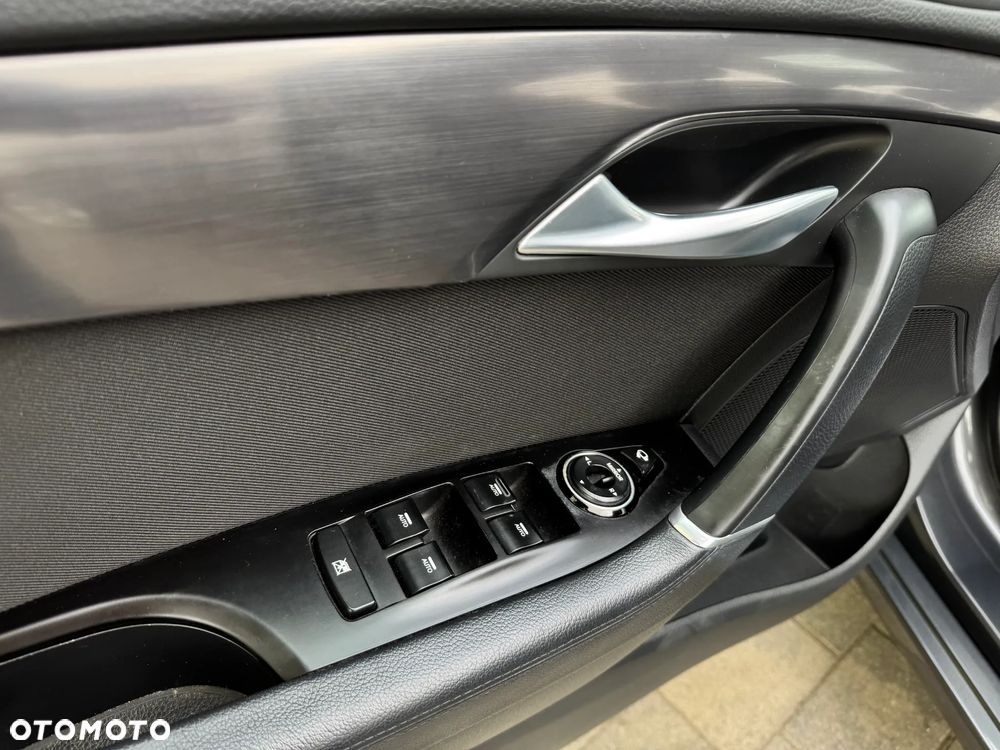 Hyundai i40 i40cw 1.6 Fifa World Cup Edition - 30