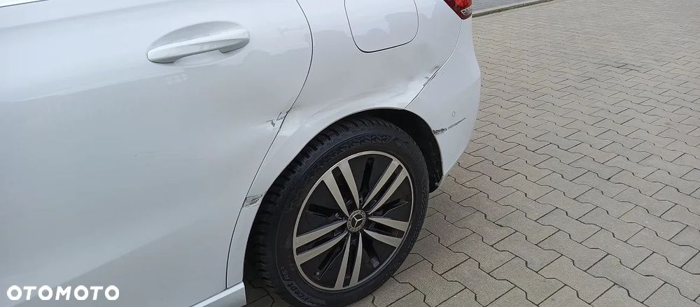 Mercedes-Benz Klasa B 200 Edition 2020 - 13