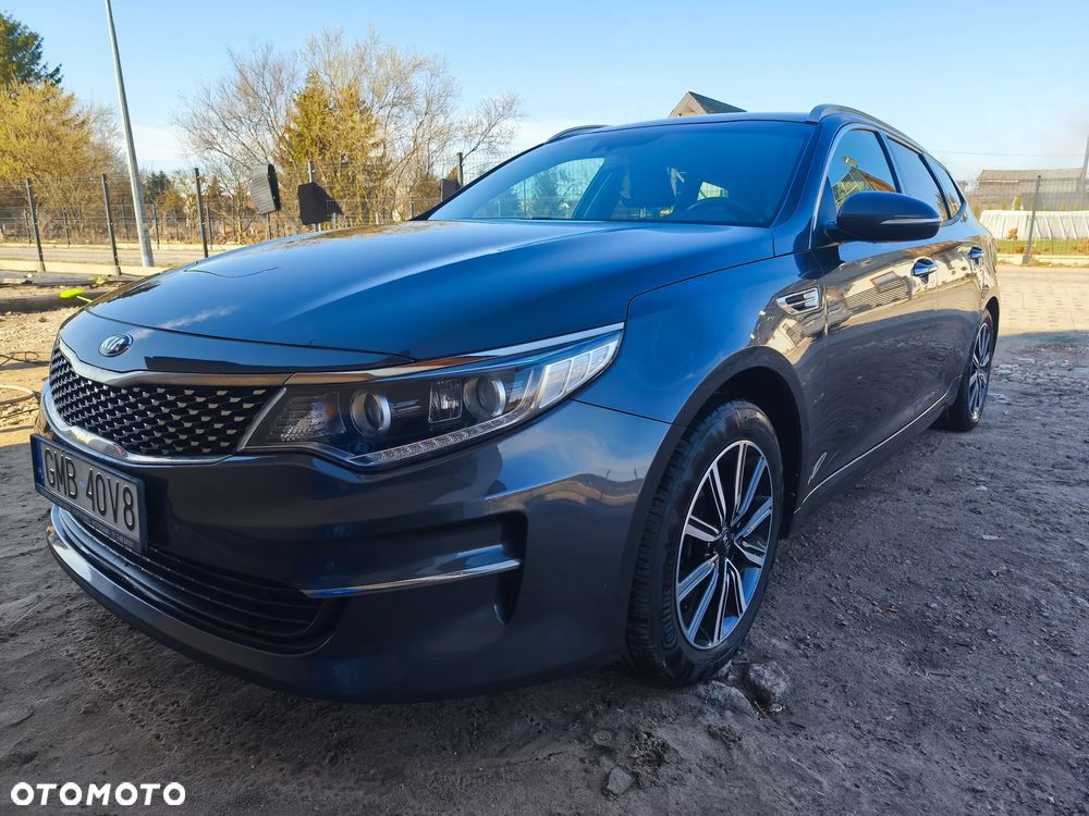 Kia Optima 2.0 L - 1